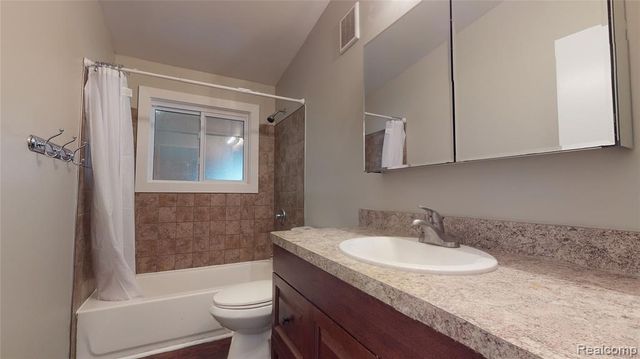 1198 Neafie Avenue, Pontiac, MI 48342
