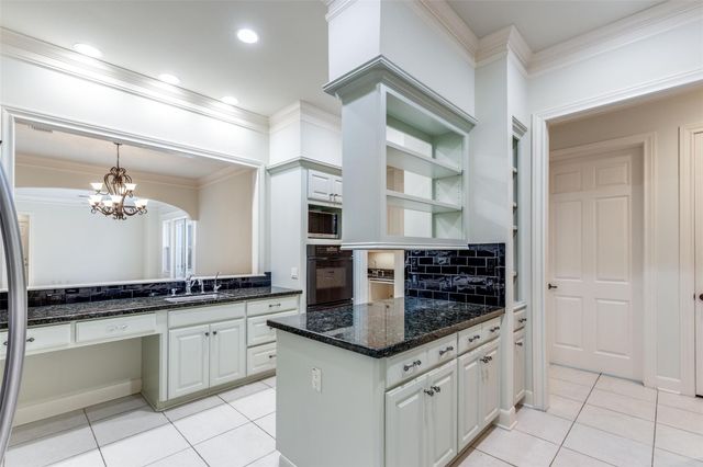 927 Nicholson Street, Houston, TX 77008