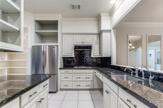 927 Nicholson Street, Houston, TX 77008