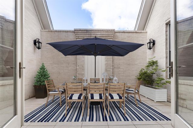 927 Nicholson Street, Houston, TX 77008