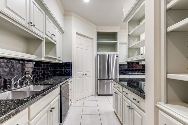 927 Nicholson Street, Houston, TX 77008