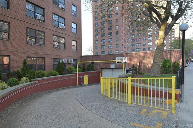 99-05 63rd Drive 14O, Rego Park, NY 11374