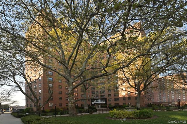 99-05 63rd Drive 14O, Rego Park, NY 11374