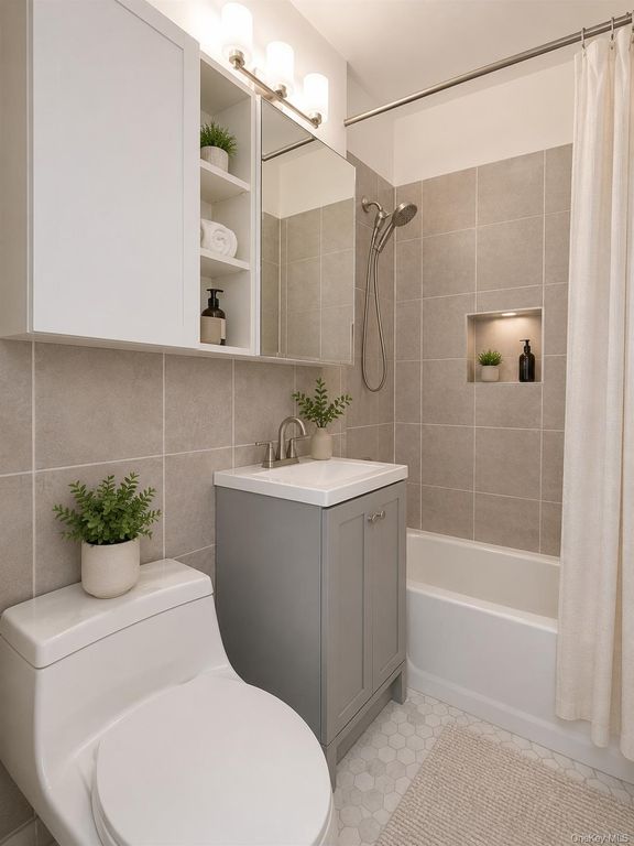 99-05 63rd Drive 14O, Rego Park, NY 11374 — photo 4