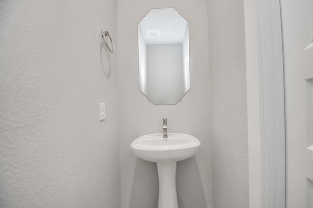 18554 Athena Flower Drive, Fresno, TX 77545