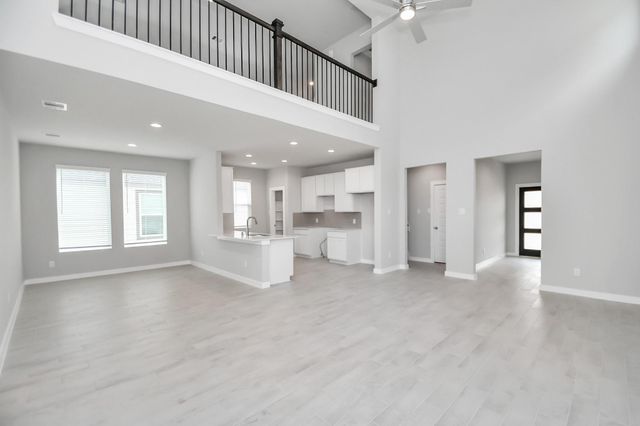 18554 Athena Flower Drive, Fresno, TX 77545