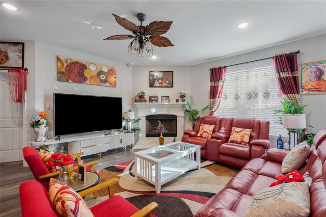 4704 Cormorant Drive, Sherman, TX 75092