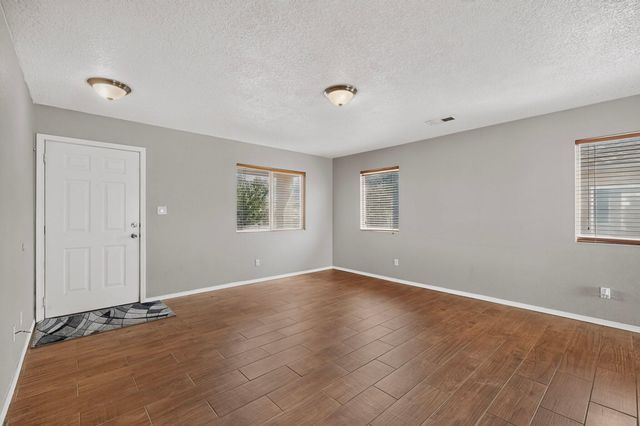 30 Tome Vista Drive, Los Lunas, NM 87031