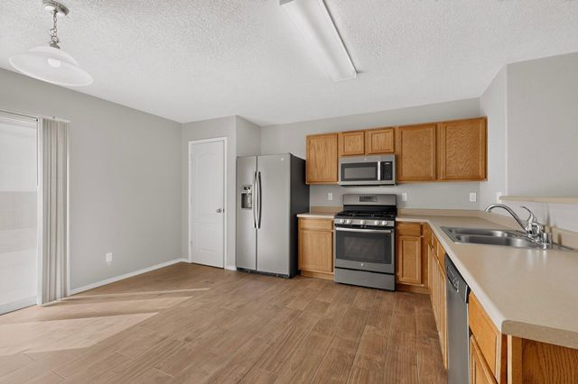 30 Tome Vista Drive, Los Lunas, NM 87031