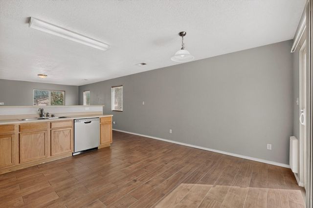 30 Tome Vista Drive, Los Lunas, NM 87031