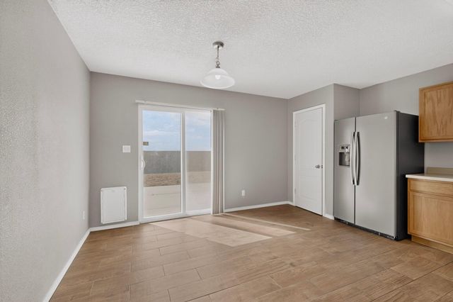 30 Tome Vista Drive, Los Lunas, NM 87031