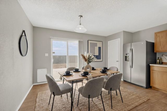 30 Tome Vista Drive, Los Lunas, NM 87031