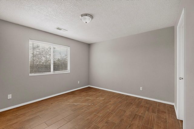 30 Tome Vista Drive, Los Lunas, NM 87031