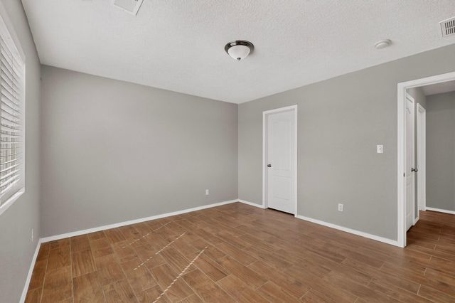 30 Tome Vista Drive, Los Lunas, NM 87031
