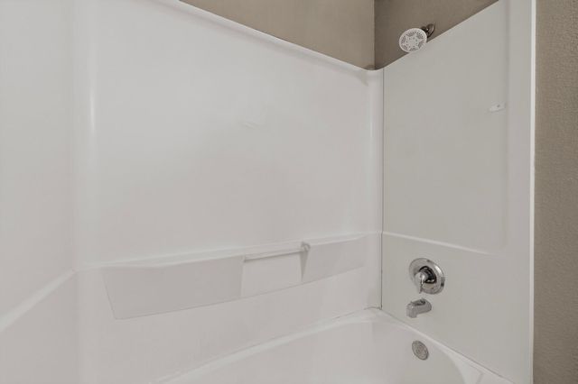 30 Tome Vista Drive, Los Lunas, NM 87031