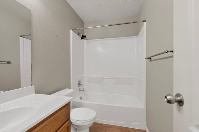 30 Tome Vista Drive, Los Lunas, NM 87031