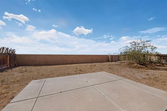 30 Tome Vista Drive, Los Lunas, NM 87031