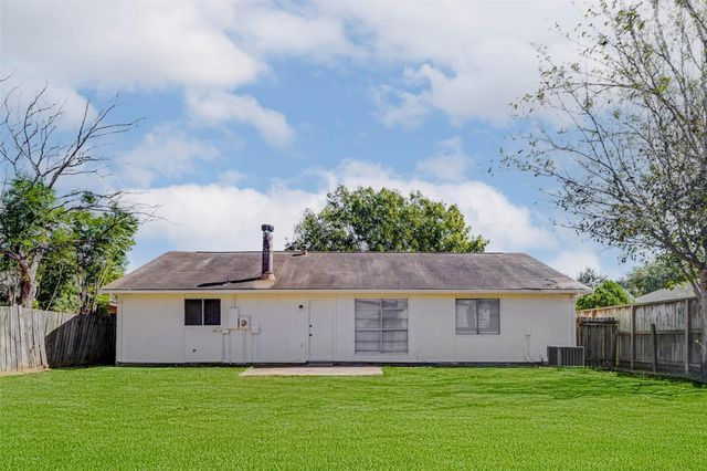 213 Willoughby Drive, Richmond, TX 77469