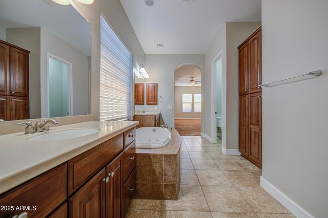 7124 S 67th Drive, Laveen, AZ 85339