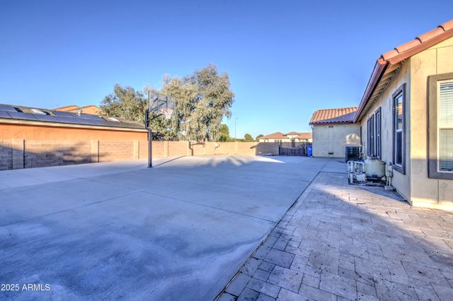 7124 S 67th Drive, Laveen, AZ 85339