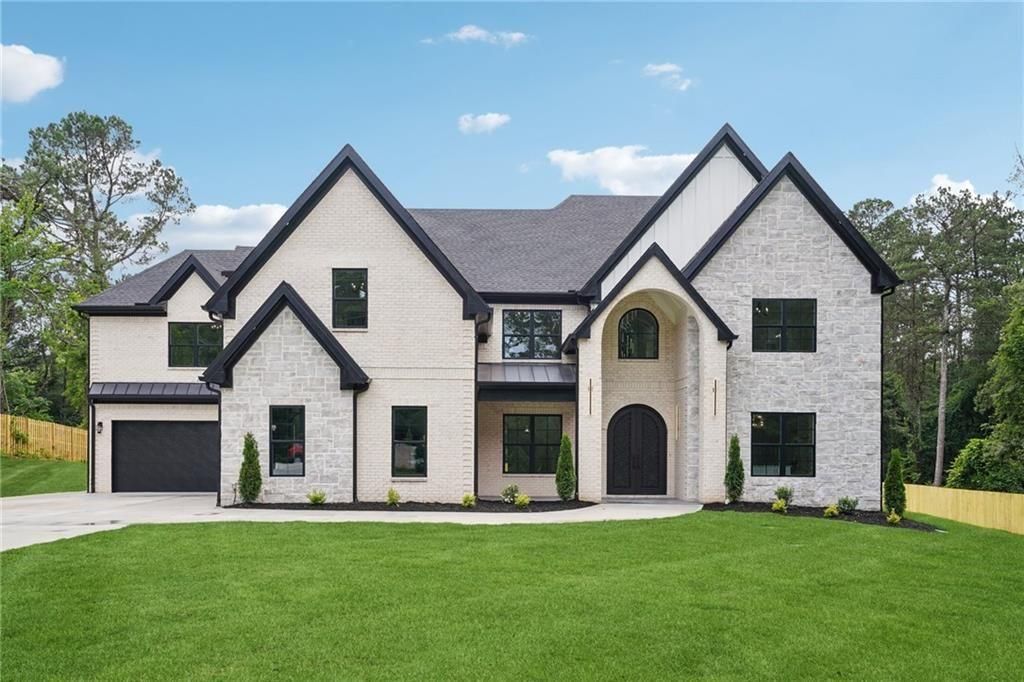 3245 Smithtown Road, Suwanee, GA 30024
