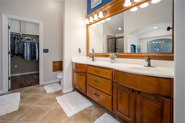 2636 SE 7th Street, Moore, OK 73160