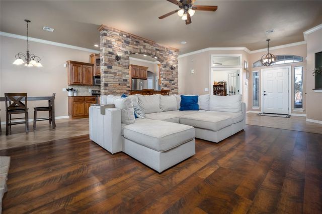 2636 SE 7th Street, Moore, OK 73160