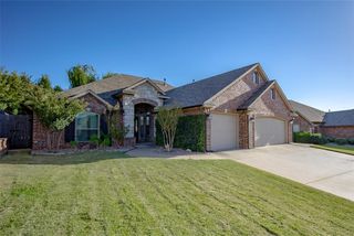 2636 SE 7th Street, Moore, OK 73160