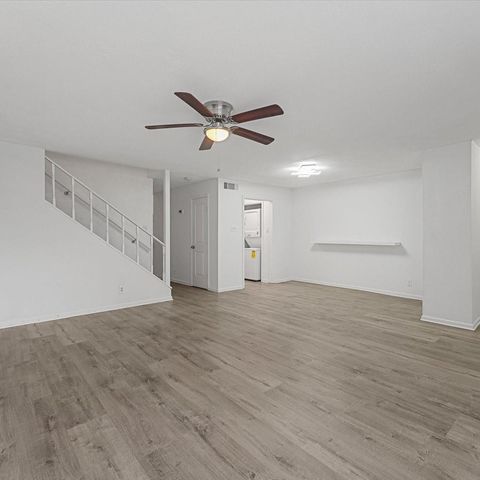 11887 Algonquin Drive, Houston, TX 77089