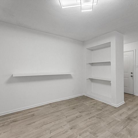 11887 Algonquin Drive, Houston, TX 77089