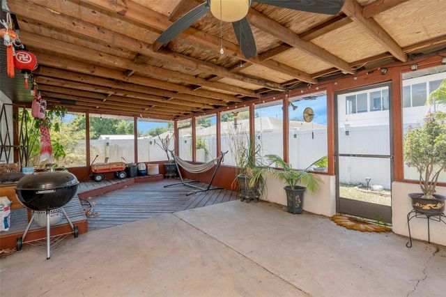 302 LIMONA ROAD, Brandon, FL 33510