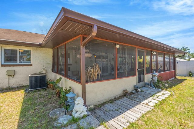 302 LIMONA ROAD, Brandon, FL 33510