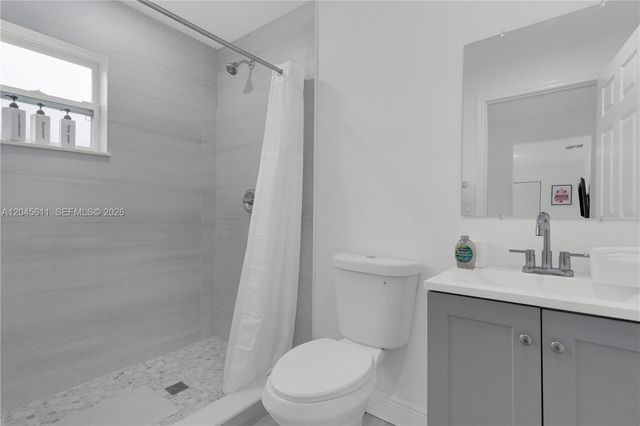 2827 Adams Street, Hollywood, FL 33020