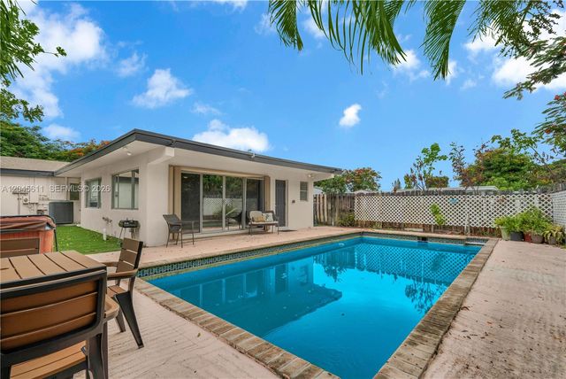 2827 Adams Street, Hollywood, FL 33020