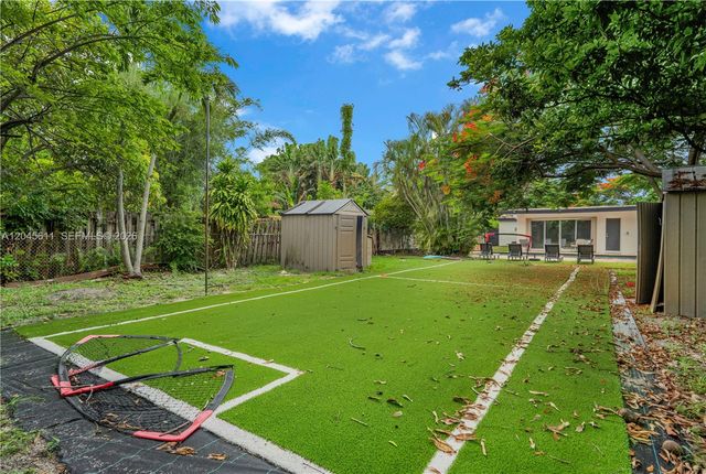 2827 Adams Street, Hollywood, FL 33020