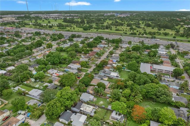 2827 Adams Street, Hollywood, FL 33020