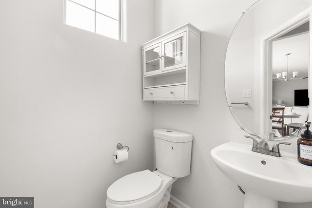 80 BATTLEFIELD DR, Charles Town, WV 25414