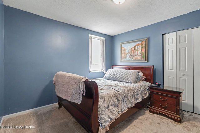 1100 E Oak St, Louisville, KY 40204
