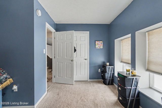 1100 E Oak St, Louisville, KY 40204