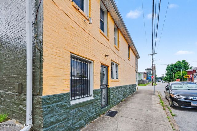 1100 E Oak St, Louisville, KY 40204