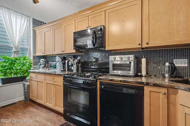 1100 E Oak St, Louisville, KY 40204