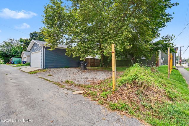 1100 E Oak St, Louisville, KY 40204