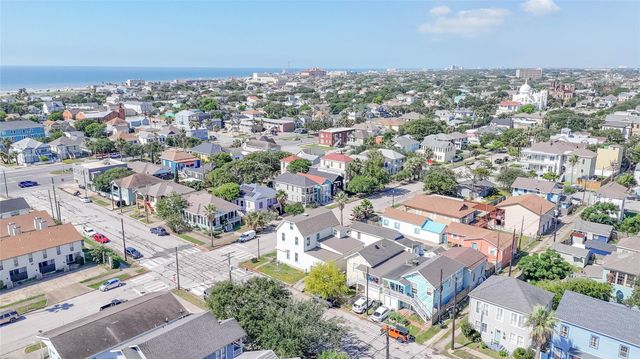 1002 Sealy Street, Galveston, TX 77550
