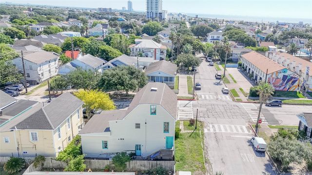 1002 Sealy Street, Galveston, TX 77550