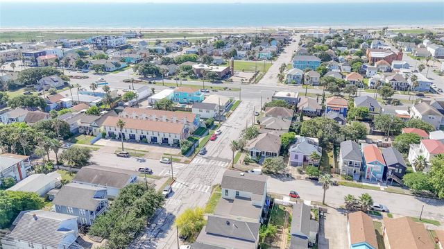1002 Sealy Street, Galveston, TX 77550