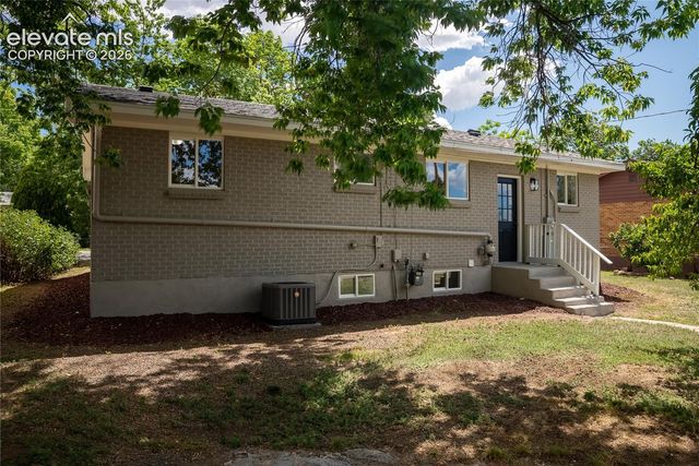518 Yellowstone Road, Colorado Springs, CO 80910
