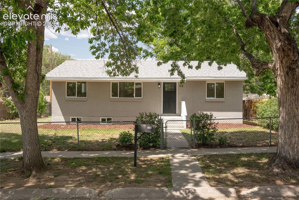 518 Yellowstone Road, Colorado Springs, CO 80910