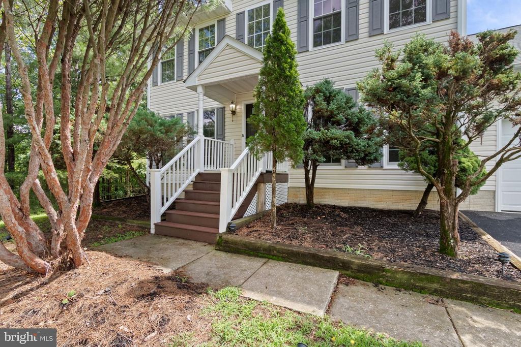 3517 LANCASTER RING RD, Fredericksburg, VA 22408