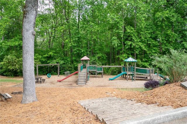 3071 Winborn Ridge NW, Kennesaw, GA 30152