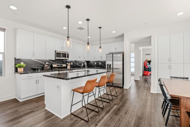 35821 Cannon Drive, Palm Desert, CA 92211